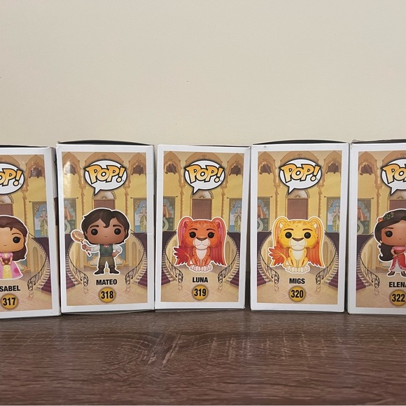 Funko Pop Disney Elena of Avalor - Picture 2 of 5